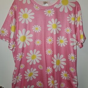 Pink Floral Short Sleeve Tee with Daisy Pattern